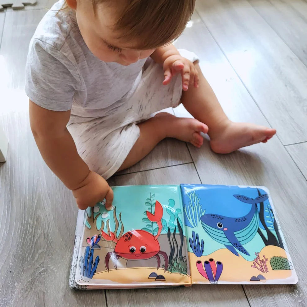 AquaDoodle – Montessori water coloring book