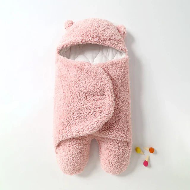SnuggleBear – Cozy swaddle blanket for babies